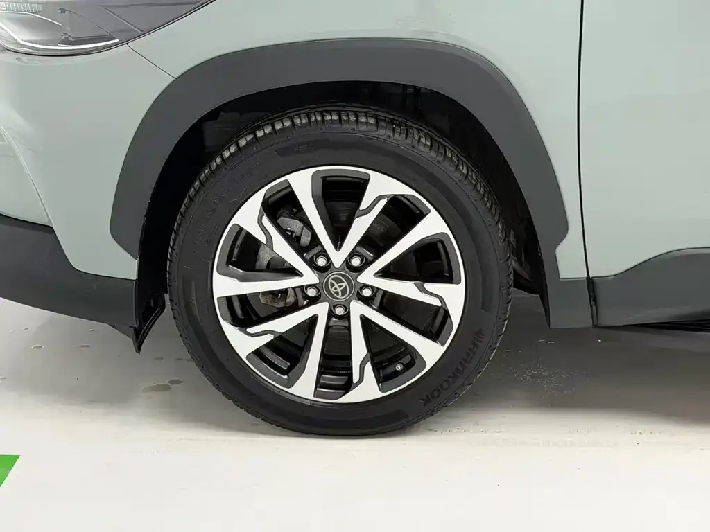 Toyota Corolla Cross — фото 9