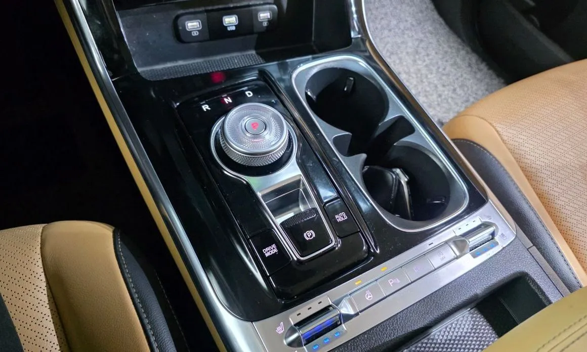 Kia Carnival 2023 из KR, фото 9