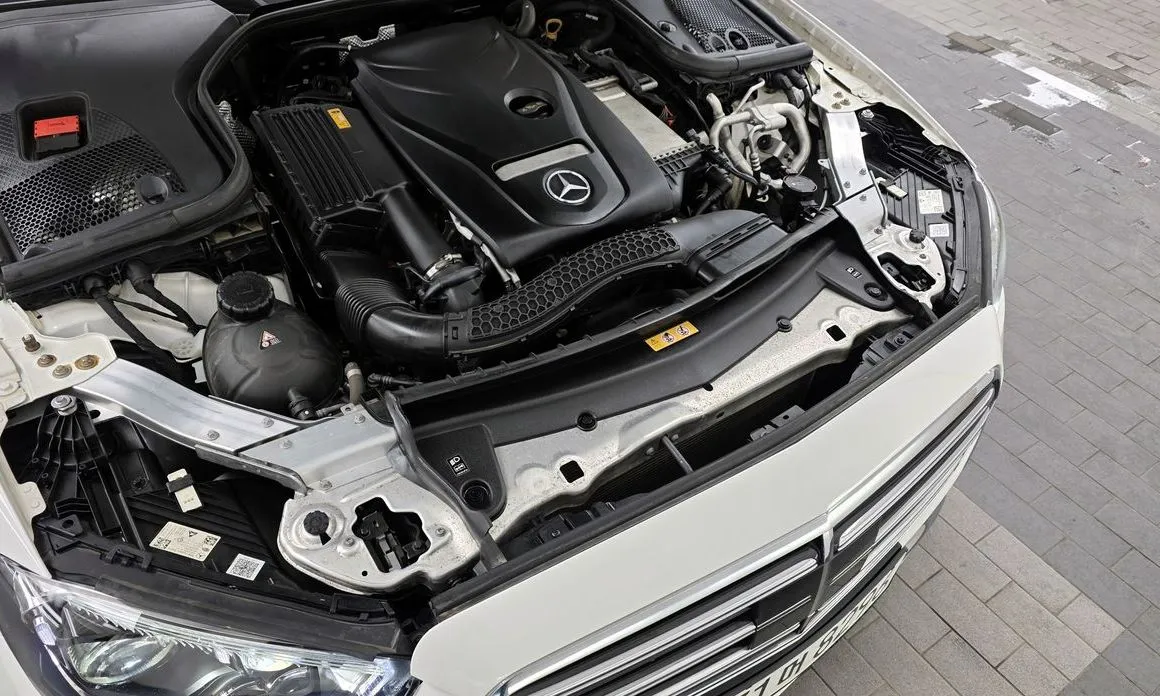 Mercedes-Benz E-Class 2021 из KR, фото 10