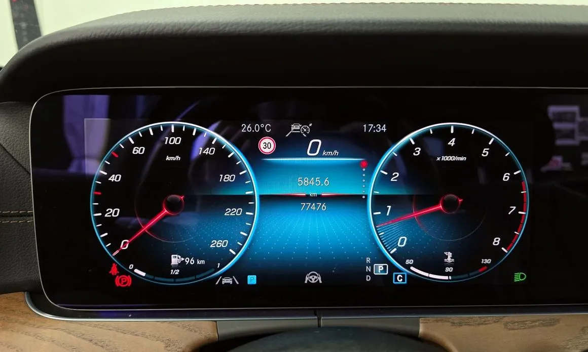 Mercedes-Benz E-Class 2021 из KR, фото 6