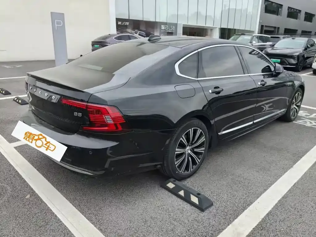 Volvo S90 — фото 3