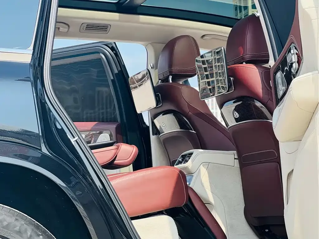 Mercedes-Benz GLS — фото 7
