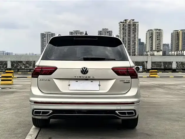 Volkswagen Tiguan L — фото 4