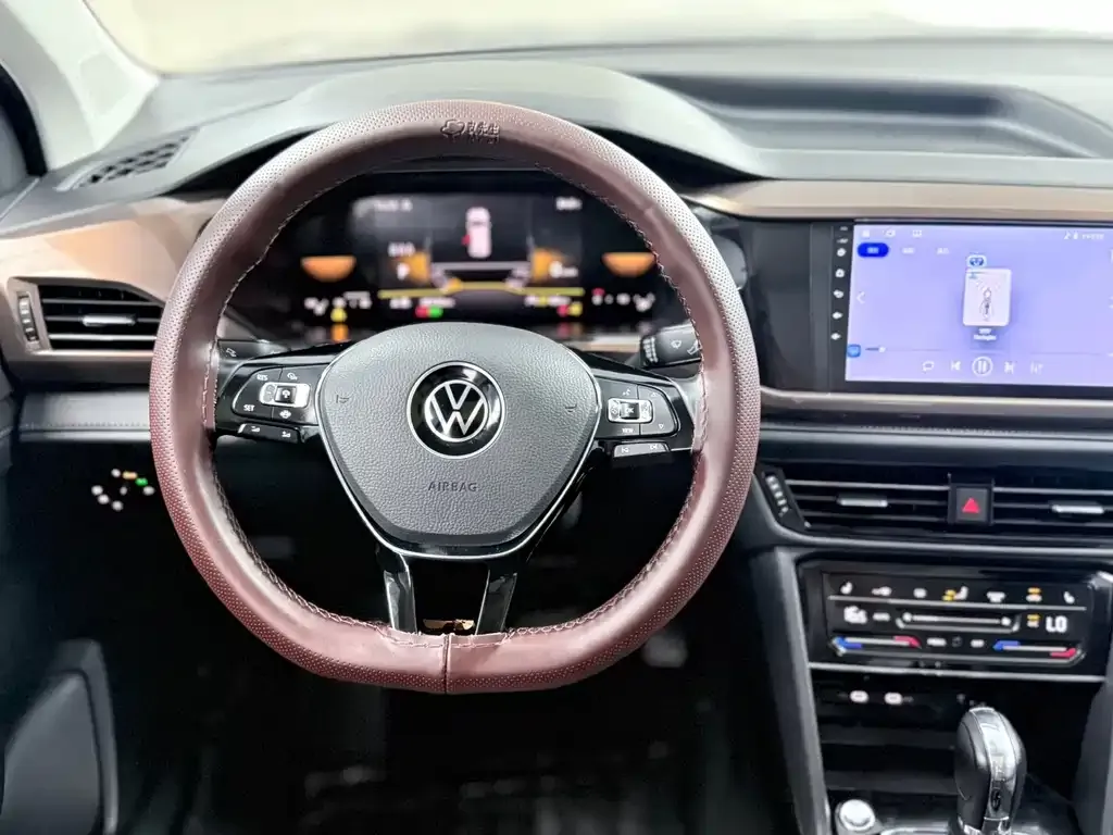 Volkswagen Tharu — фото 7