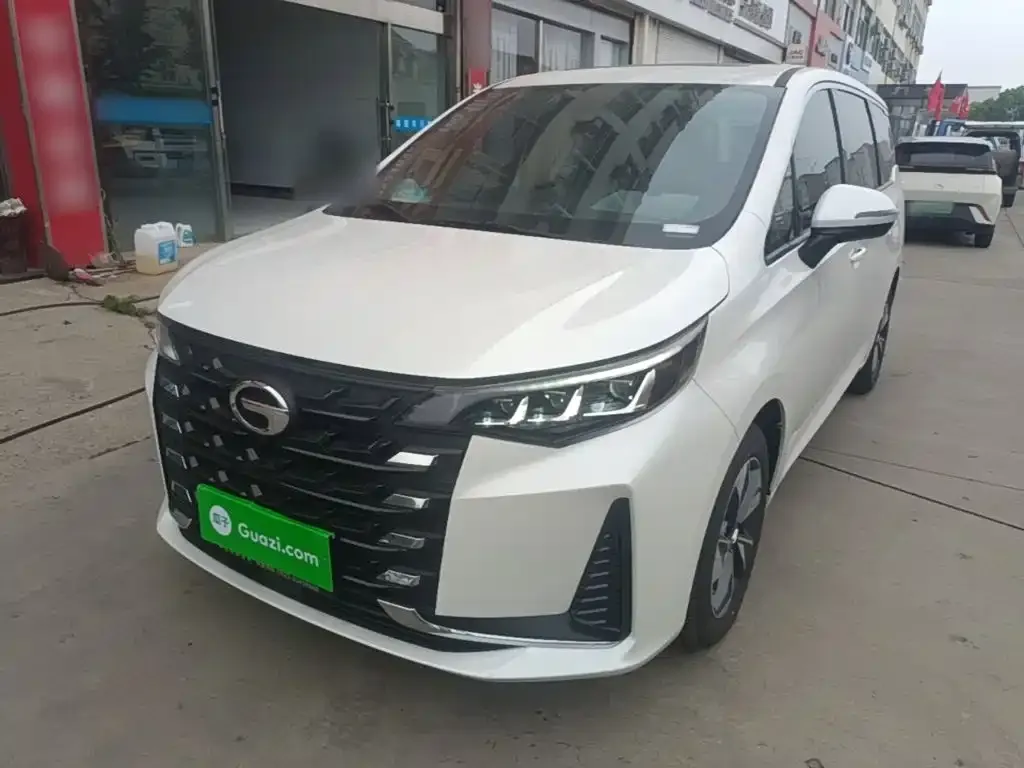GAC Motor Trumpchi M6 — фото 1