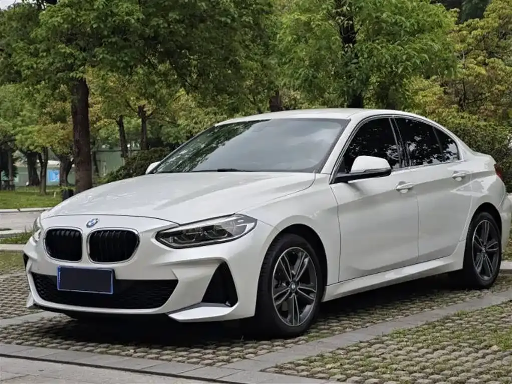 BMW 1 Series — фото 1