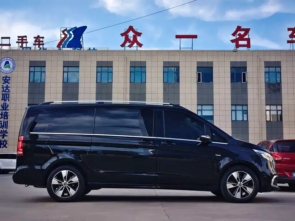 Mercedes-Benz V-Class 2021 из CN, фото 9