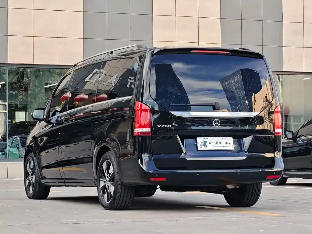 Mercedes-Benz V-Class 2021 из CN, фото 6