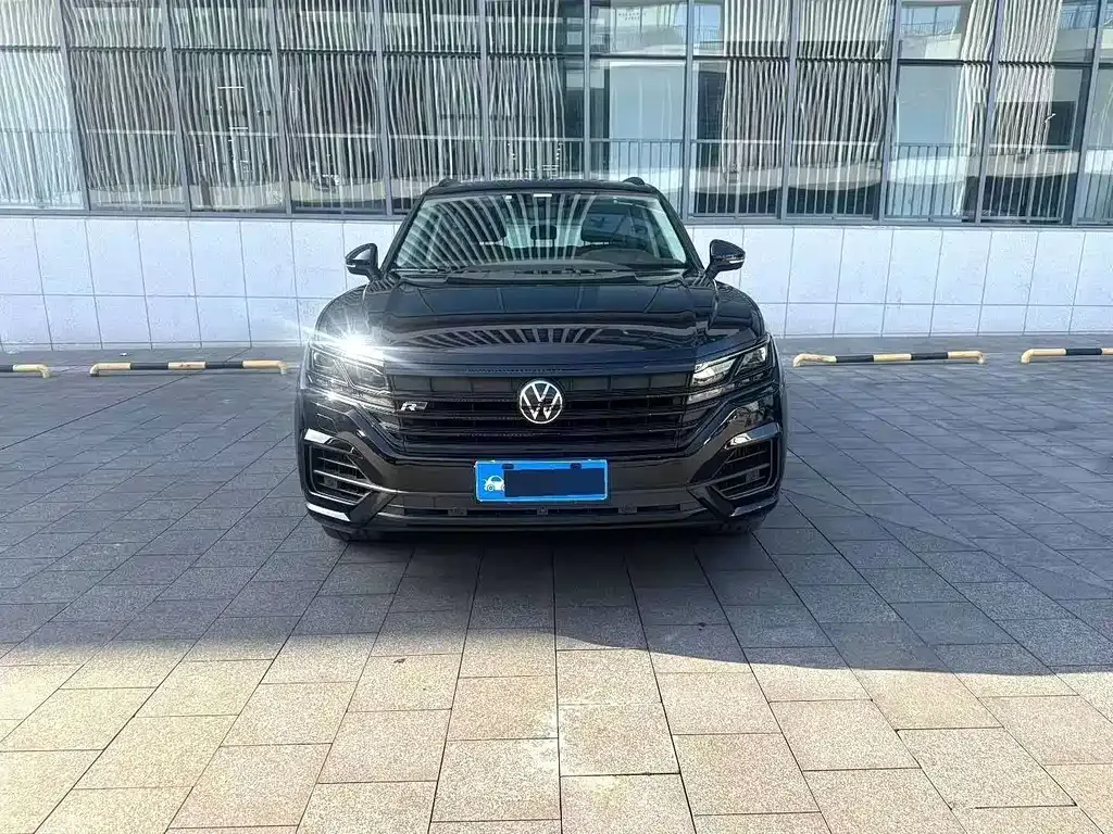 Volkswagen Touareg — фото 4
