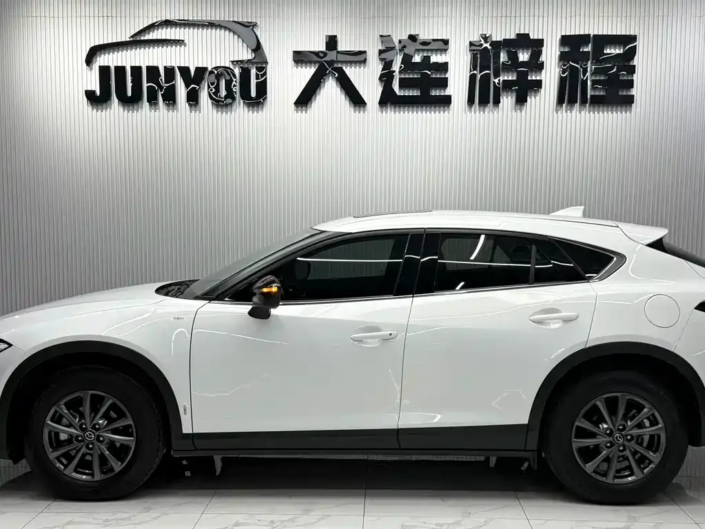 Mazda CX-4 — фото 10
