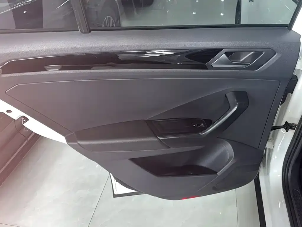 Volkswagen T-Roc 2021 из CN, фото 3