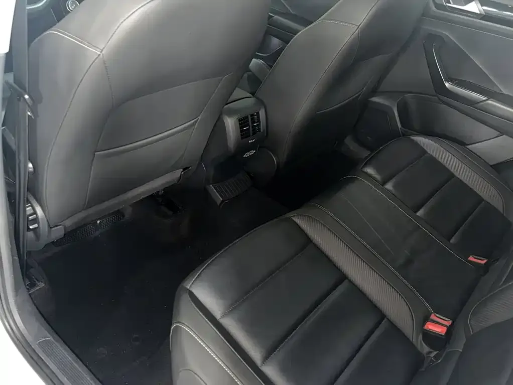 Volkswagen T-Roc 2021 из CN, фото 5