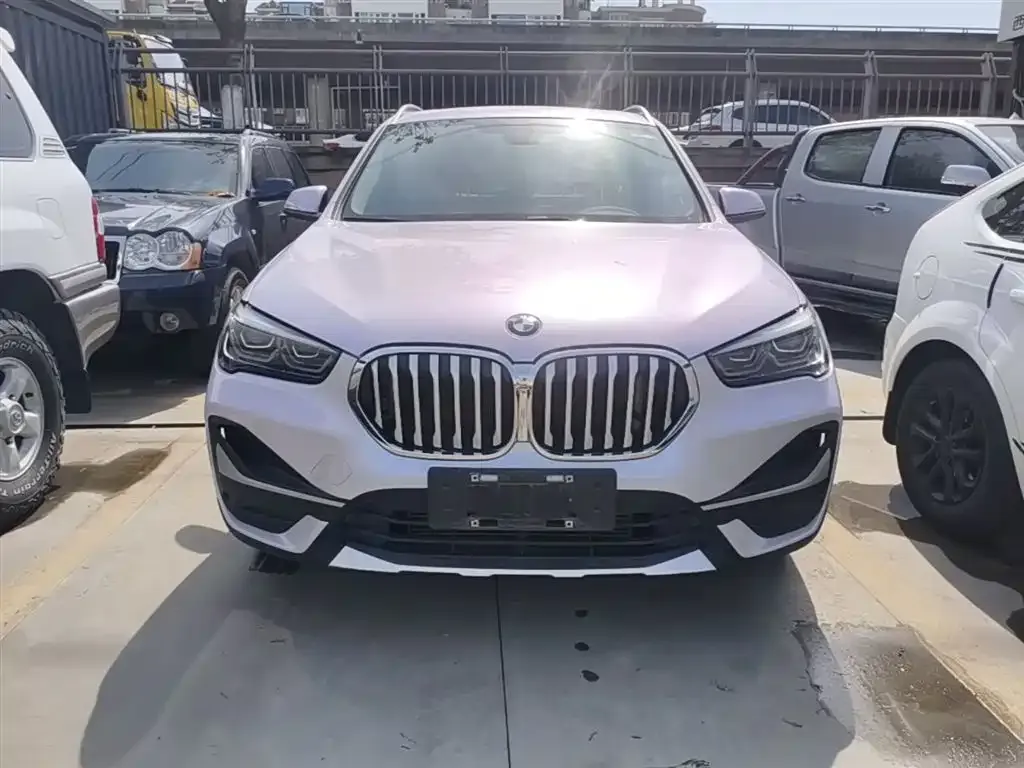 BMW X1 — фото 10