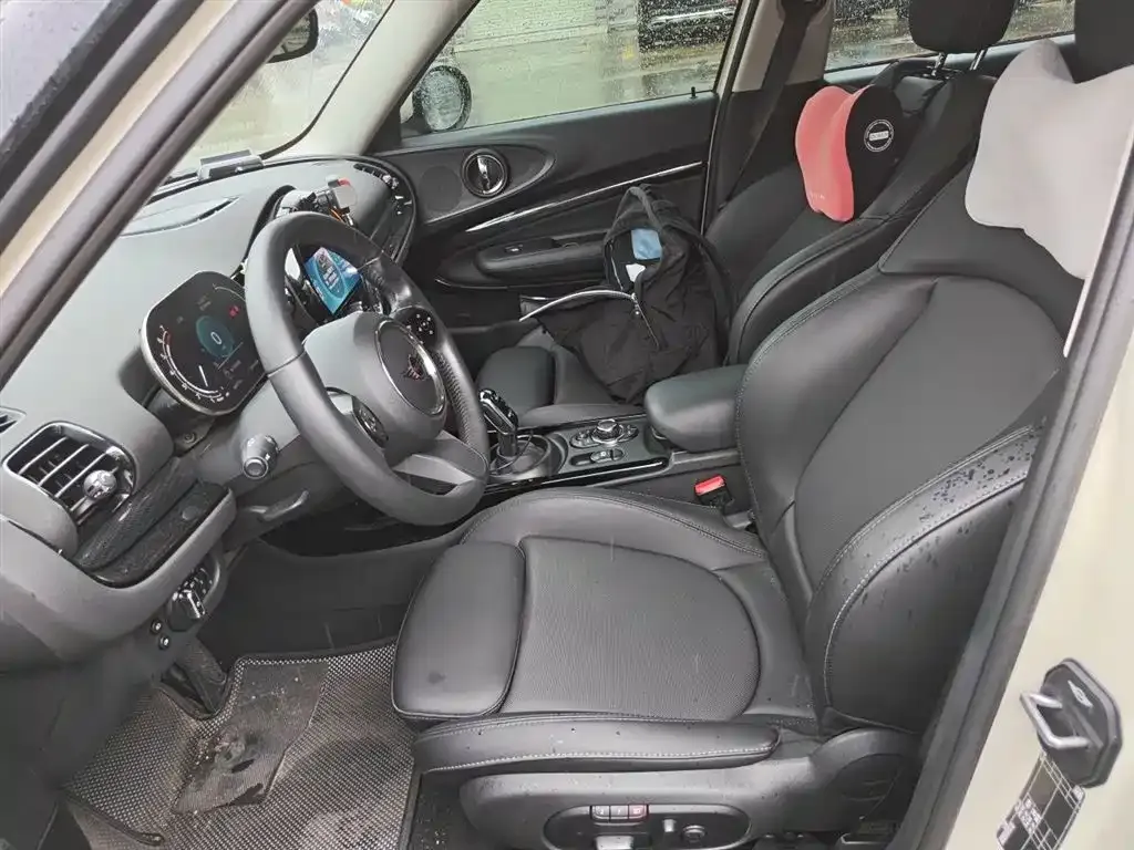 MINI Clubman — фото 2