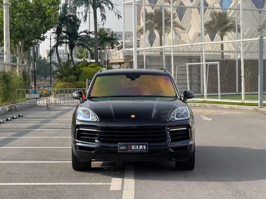 Porsche Cayenne — фото 2