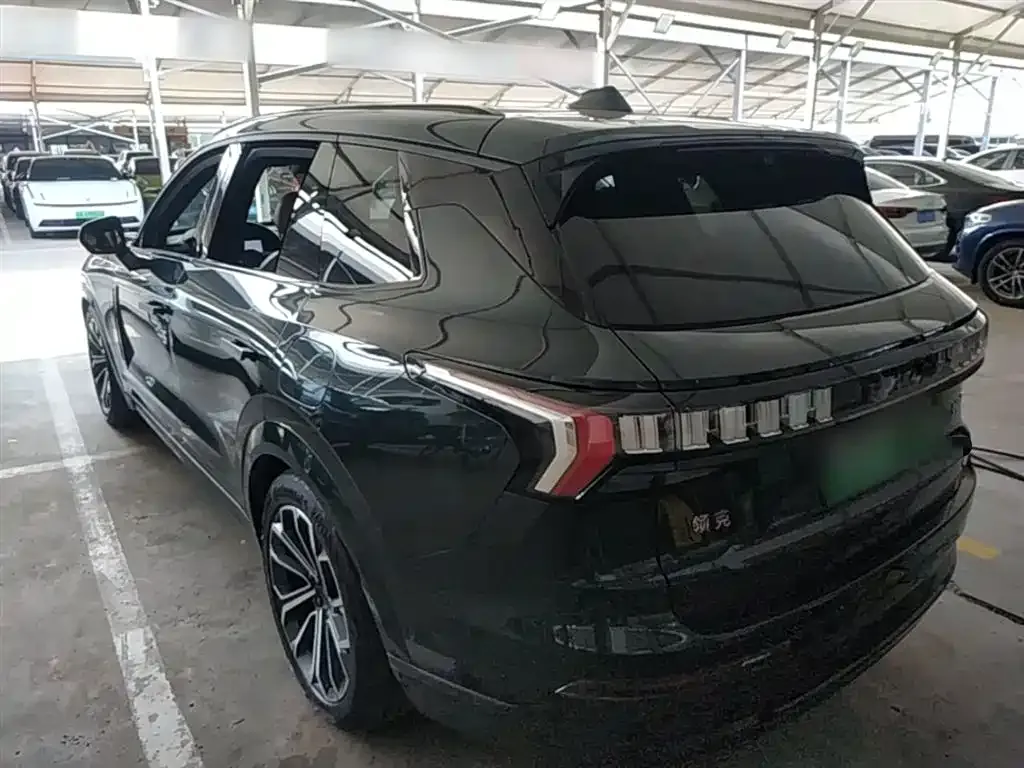 Lynk & Co 09 PHEV — фото 10