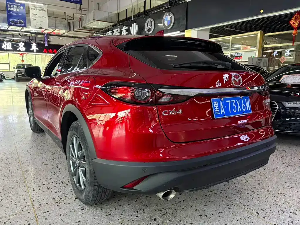 Mazda CX-4 — фото 10