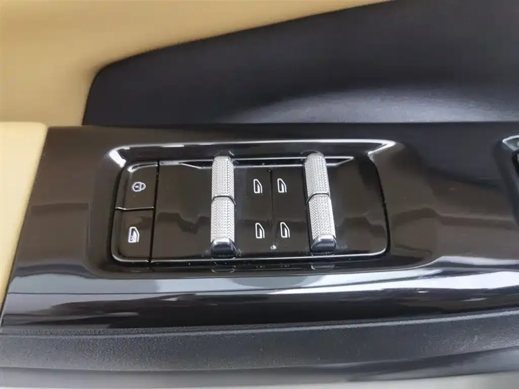 Geely Galaxy L7 2024 из CN, фото 3