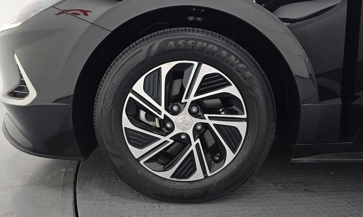 Hyundai Sonata 2023 из KR, фото 3