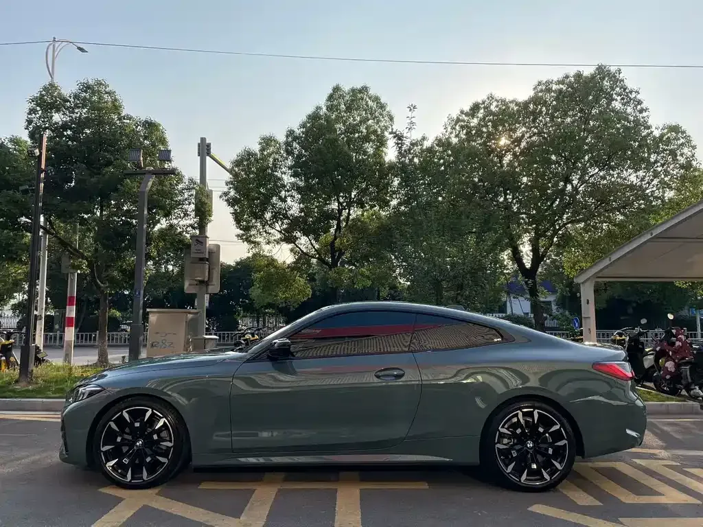 BMW 4 Series 2025 из CN, фото 7