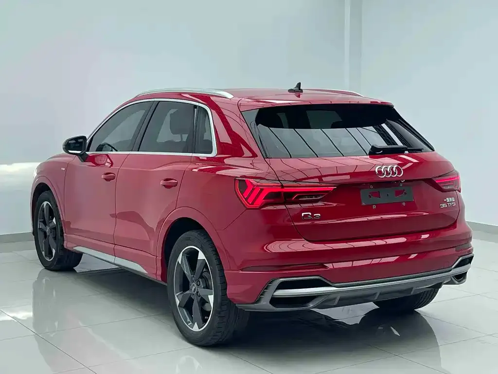 Audi Q3 — фото 4
