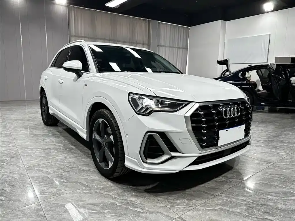 Audi Q3 — фото 3