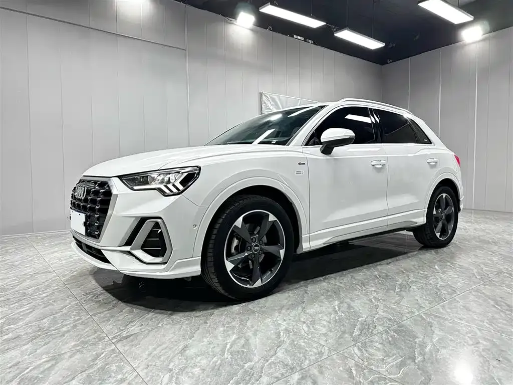 Audi Q3 — фото 10