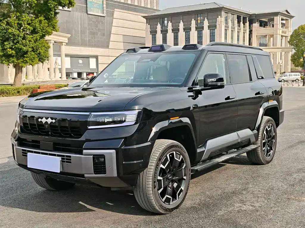 Fang Cheng Bao Leopard 8