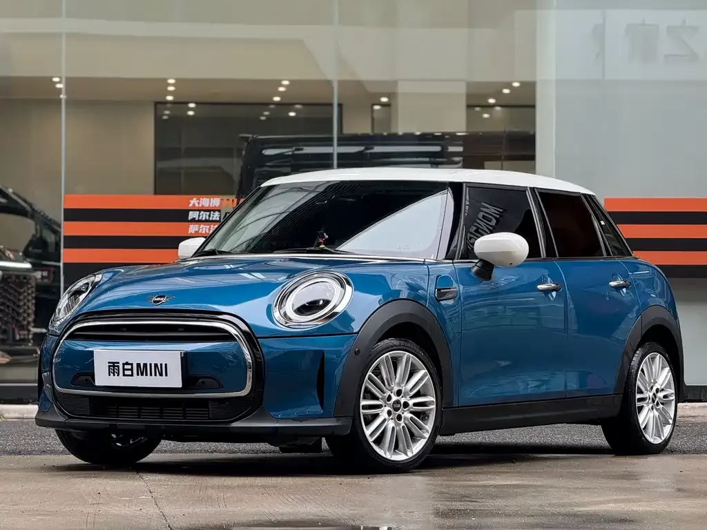 MINI Cooper (3-door) — фото 1