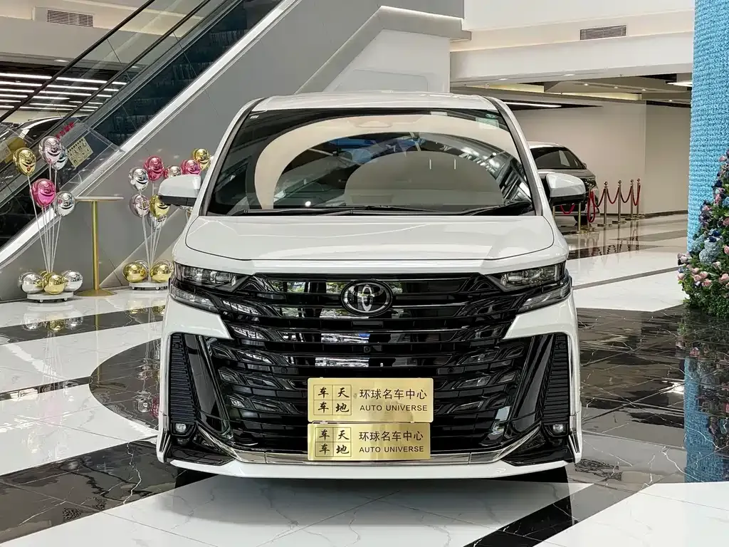 Toyota Vellfire — фото 3