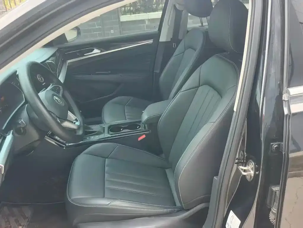 Volkswagen Passat — фото 5