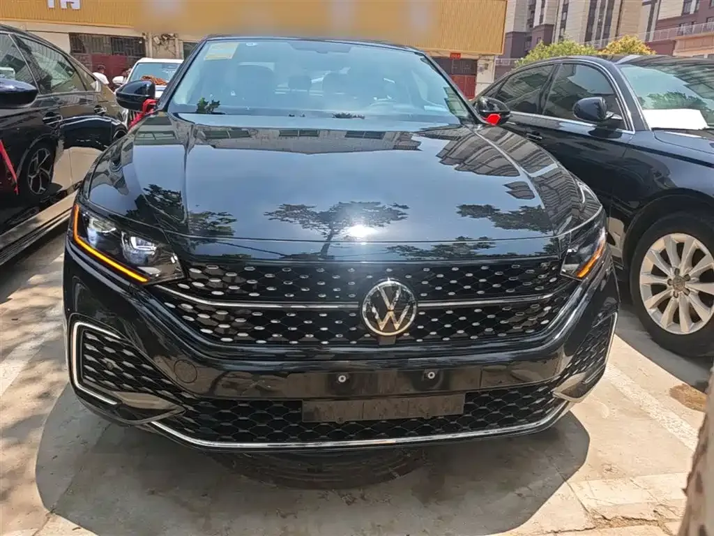 Volkswagen Passat — фото 4