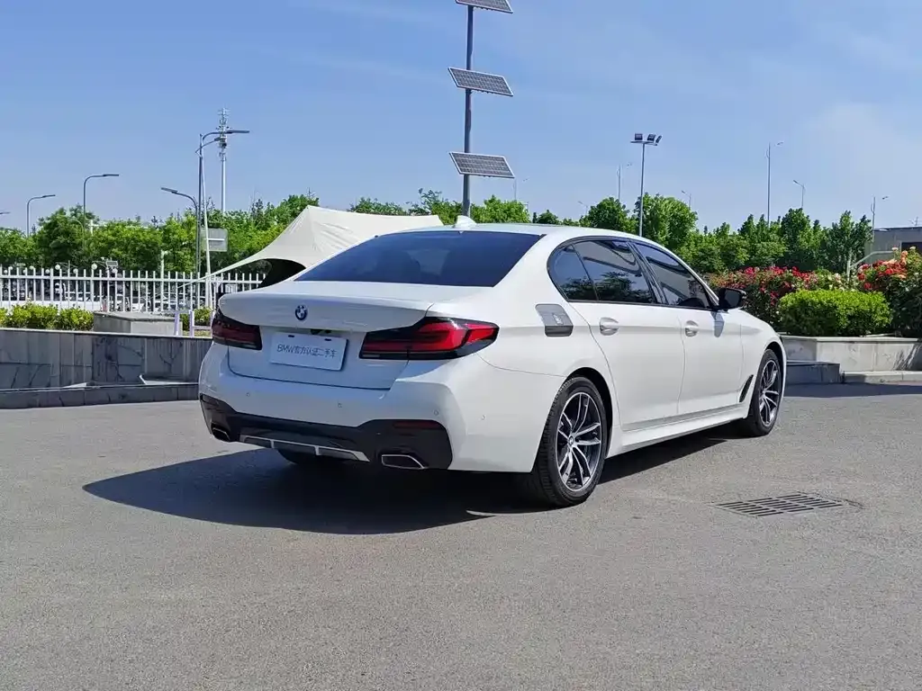 BMW 5 Series New Energy — фото 5