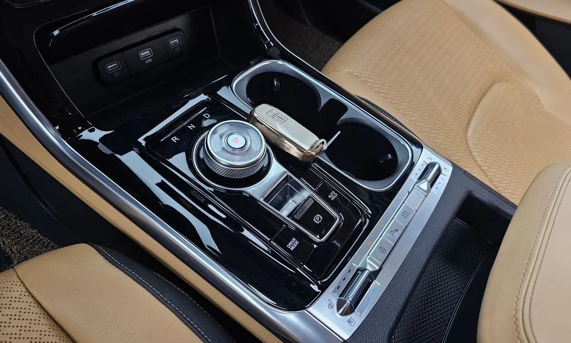 Kia Carnival 2023 из KR, фото 5