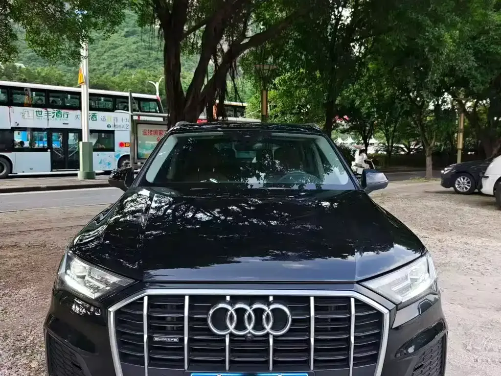 Audi Q7 2022 из CN, фото 5