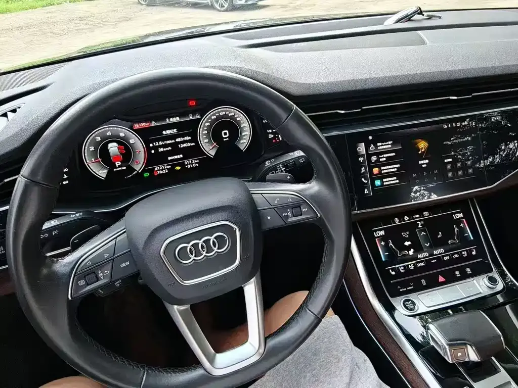 Audi Q7 2022 из CN, фото 9