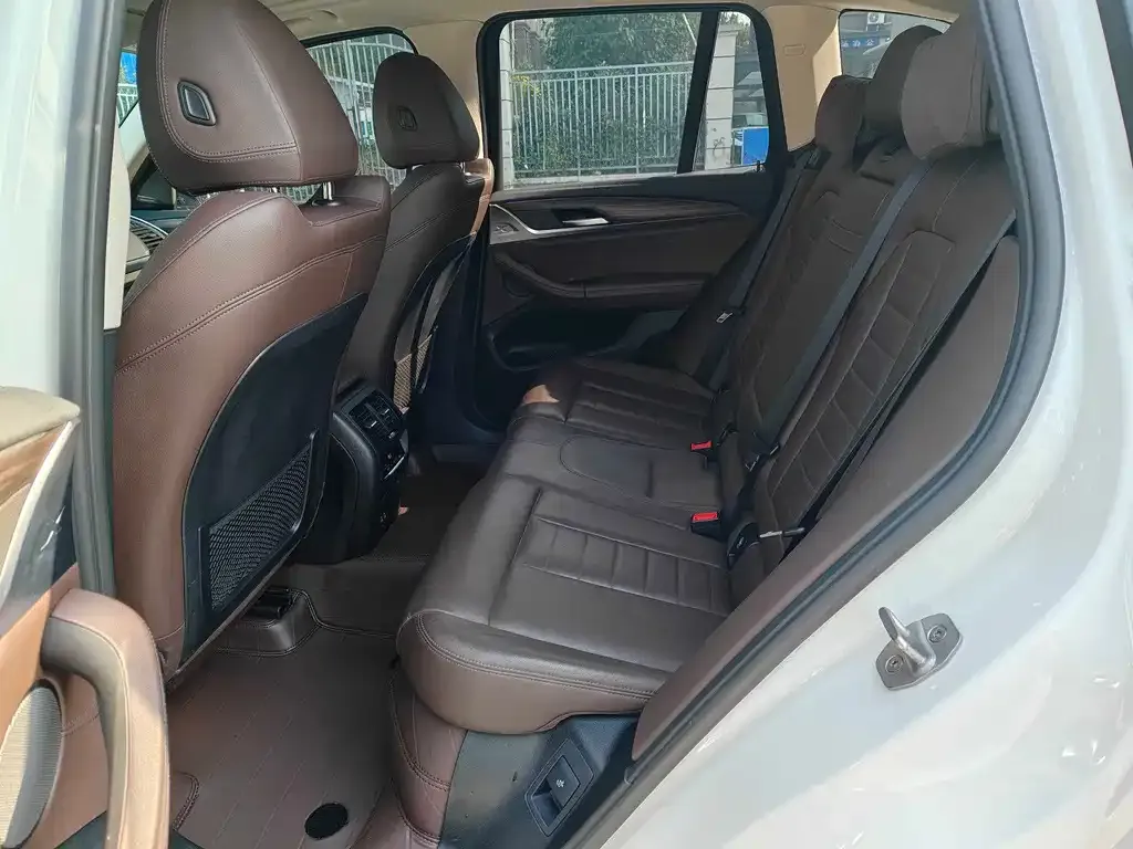 BMW X3 2021 из CN, фото 2