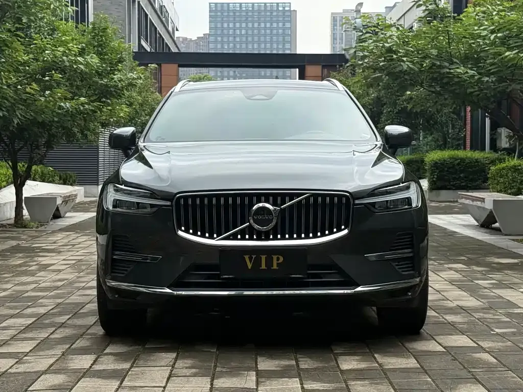 Volvo XC60 — фото 2