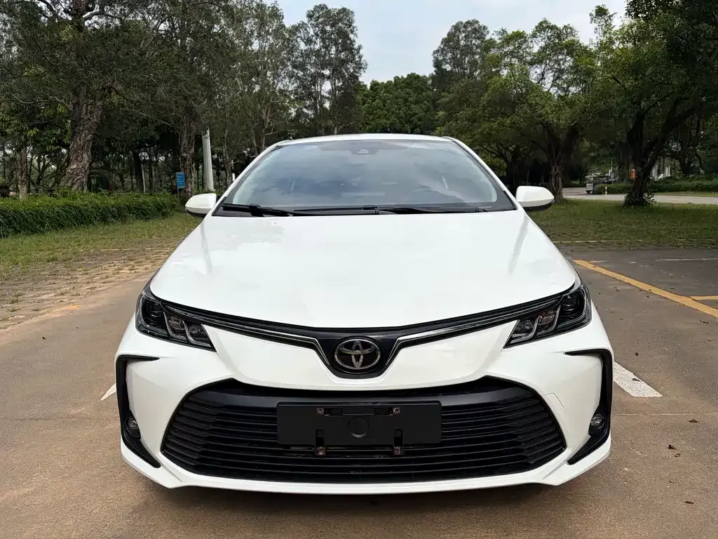 Toyota Corolla 2023 из CN, фото 5