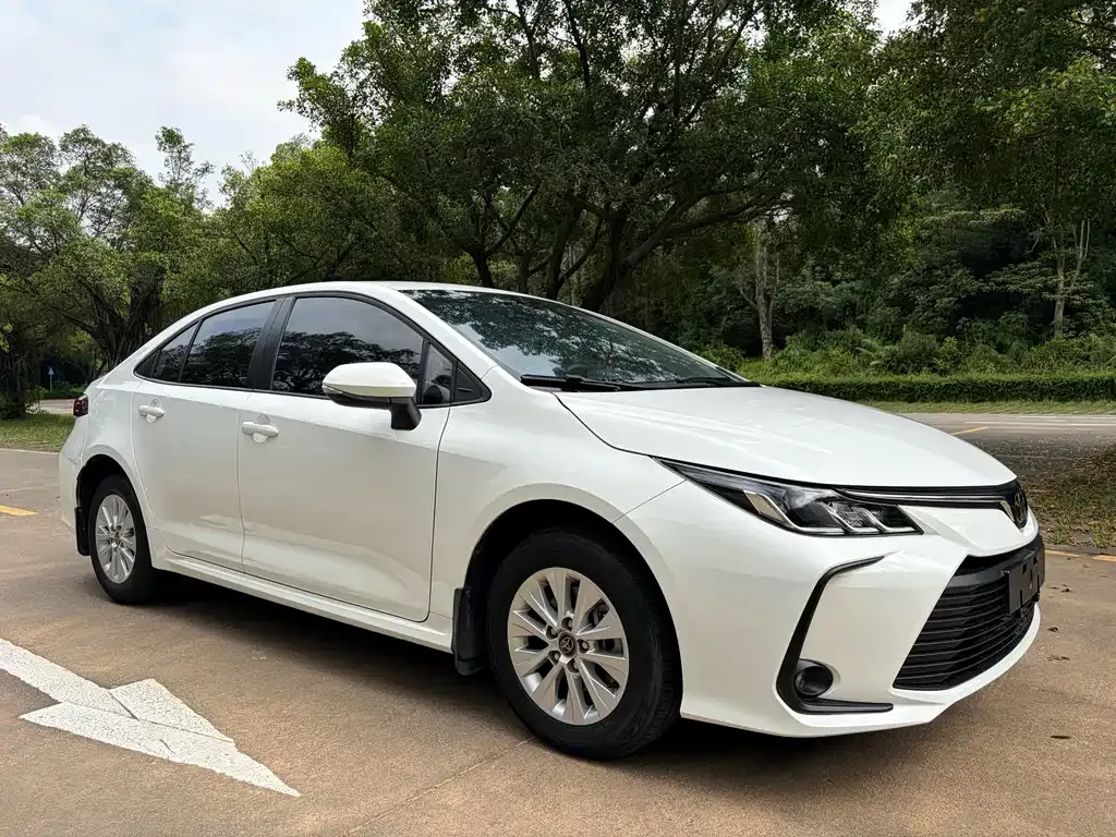Toyota Corolla 2023 из CN, фото 4
