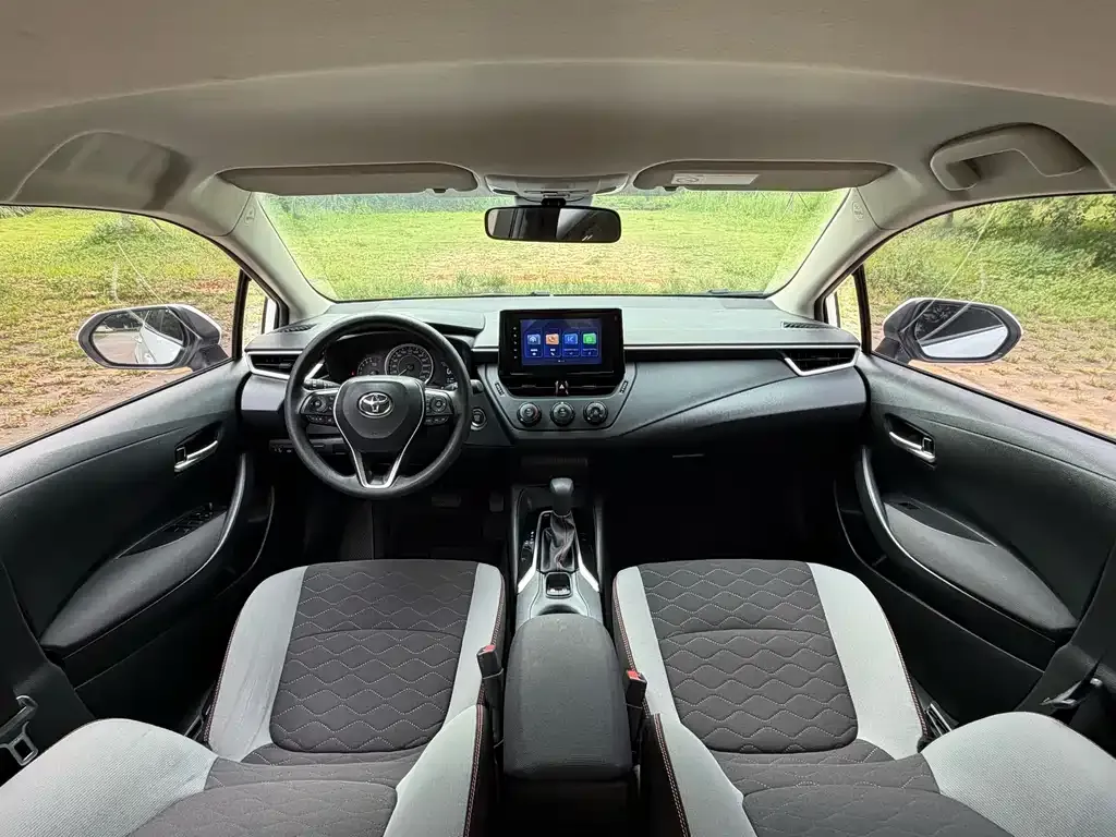 Toyota Corolla 2023 из CN, фото 7