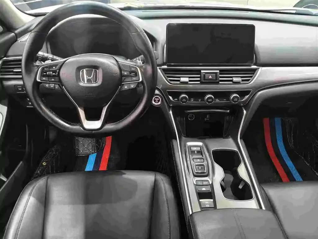 Honda Accord — фото 6