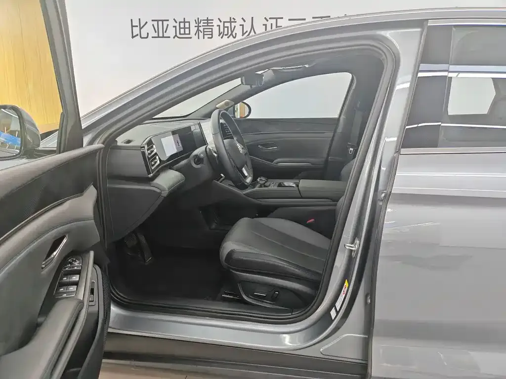 BYD Qin L — фото 10