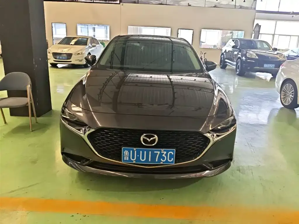 Mazda 3 Axela — фото 10