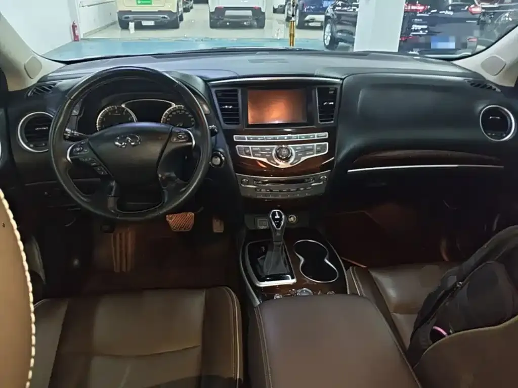 Infiniti QX60 (Import) 2022 из CN, фото 2