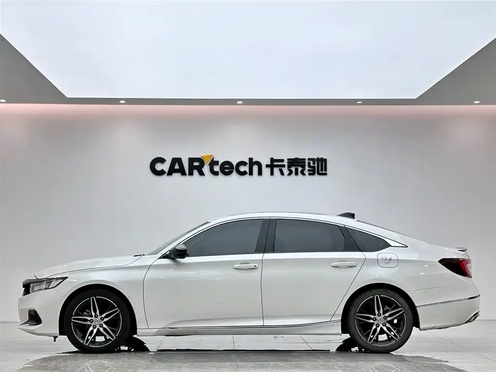Honda Accord — фото 3