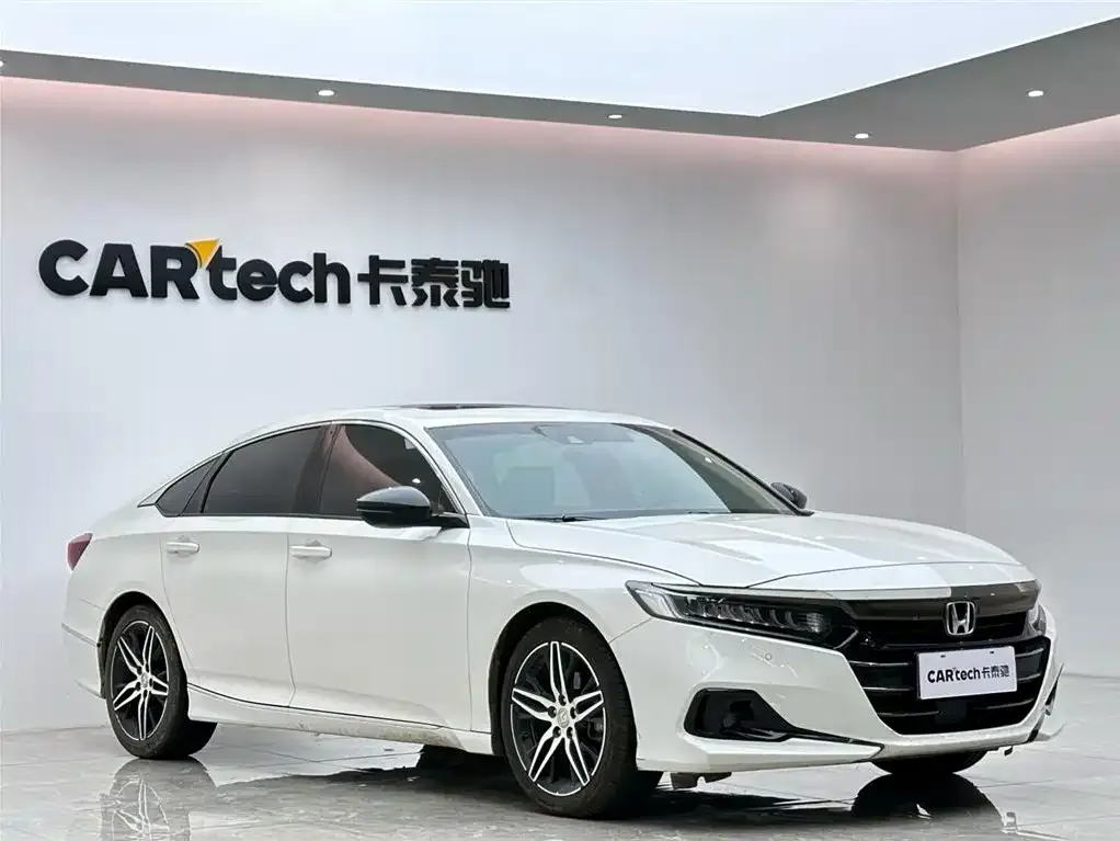 Honda Accord — фото 4