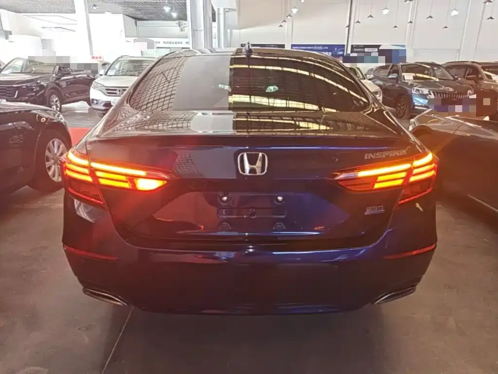 Honda Inspire — фото 4
