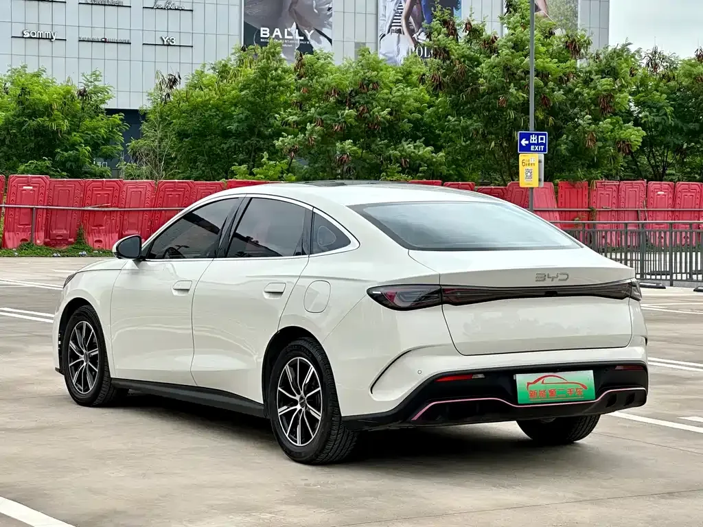 BYD Seal 06 — фото 10