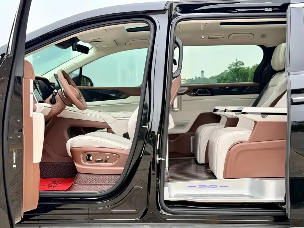 BYD Xia 2025 из CN, фото 5